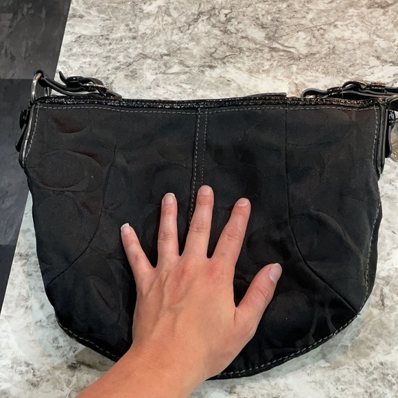 Coach medium sized purse - Picture 7 of 7